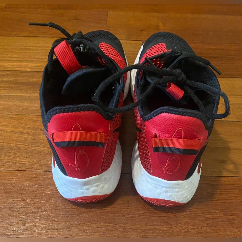 Paul George 4 - Picture 3 of 8